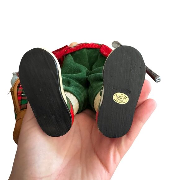 Big 17.25" Joyous Golf Golfer Santa Figure Bringing Holiday Cheer - Picture 8 of 8